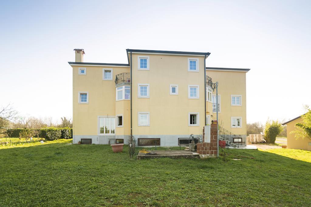 Apartments & Rooms Buoni Amici Murine Exterior photo