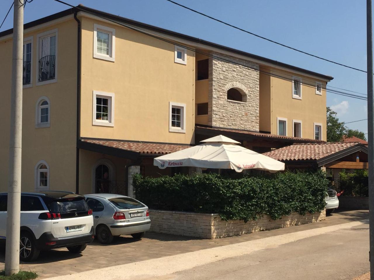 Apartments & Rooms Buoni Amici Murine Exterior photo